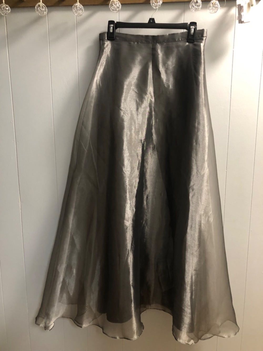 Ronni Nicole Formal Metallic Silver Maxi Skirt size M 2 Layers